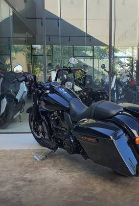 HARLEY-DAVIDSON ROAD KING SPECIAL 